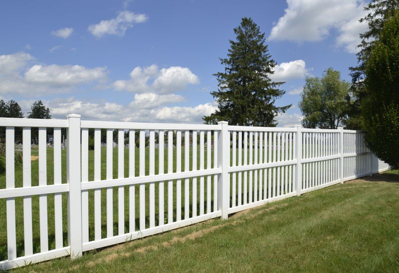 Local Composite Fence Repair in Del Mar, CA