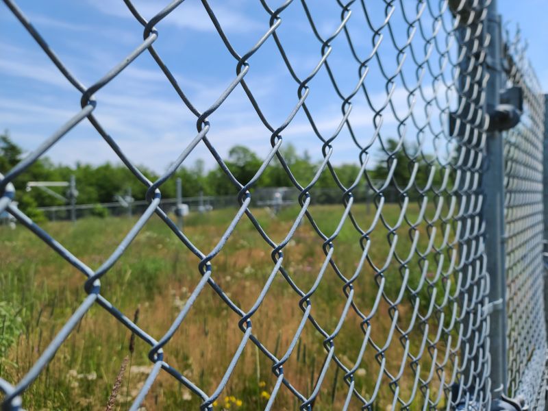 Diamond Mesh Fence Service