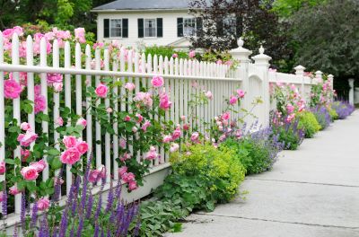Local Picket Fence Installation in Lake Zurich, IL