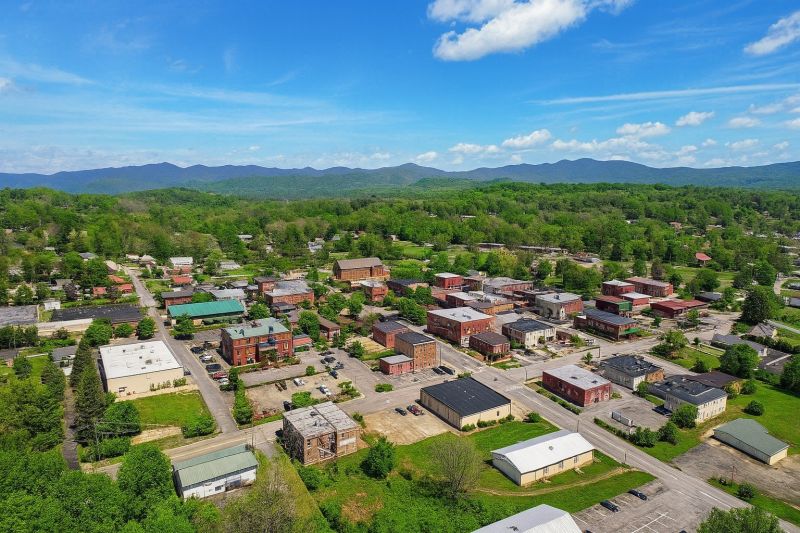 Local Mesh Pool Barrier Installation in Franklin, NC