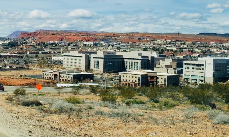 Local Mesh Pool Barrier Installation in Saint George, UT