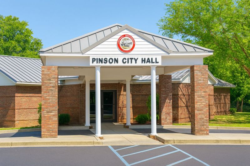 Local Mesh Pool Barrier Installation in Pinson, AL