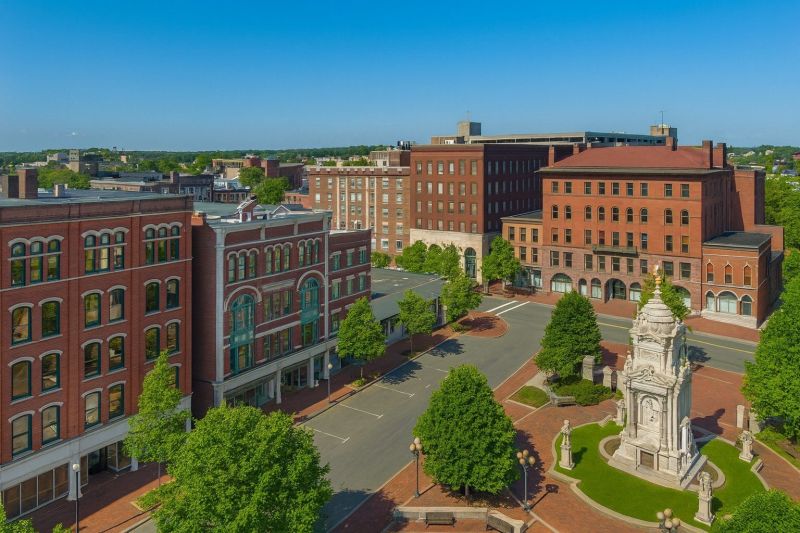 Local Mesh Pool Barrier Installation in New Britain, CT