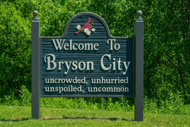 Local Mesh Pool Barrier Installation in Bryson City, NC