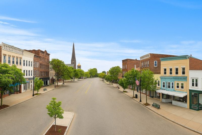 Local Mesh Pool Fence Construction in Easthampton, MA