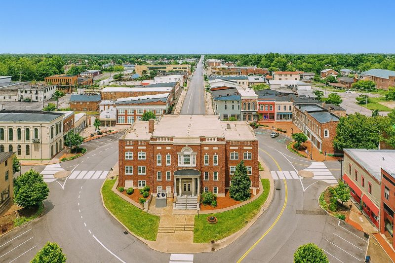 Local Mesh Pool Fence Construction in Elizabethtown, KY