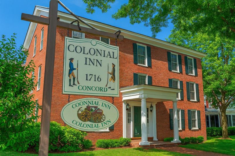 Local Mesh Pool Fence Construction in Concord, MA