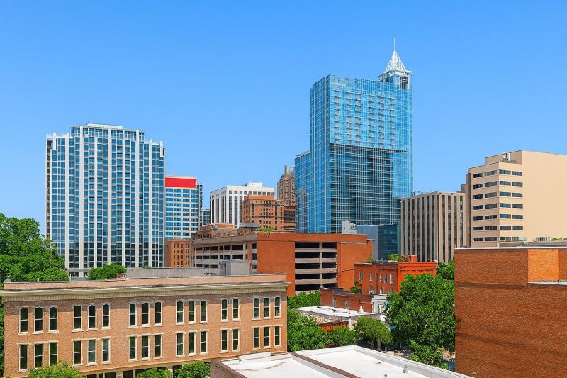 Local Mesh Pool Fence Construction in Garner, NC