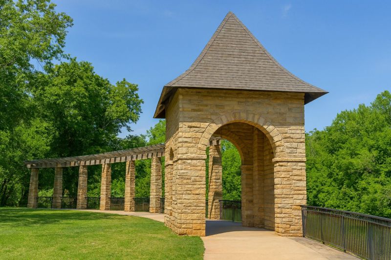Local Mesh Pool Fence Construction in Bonaire, GA