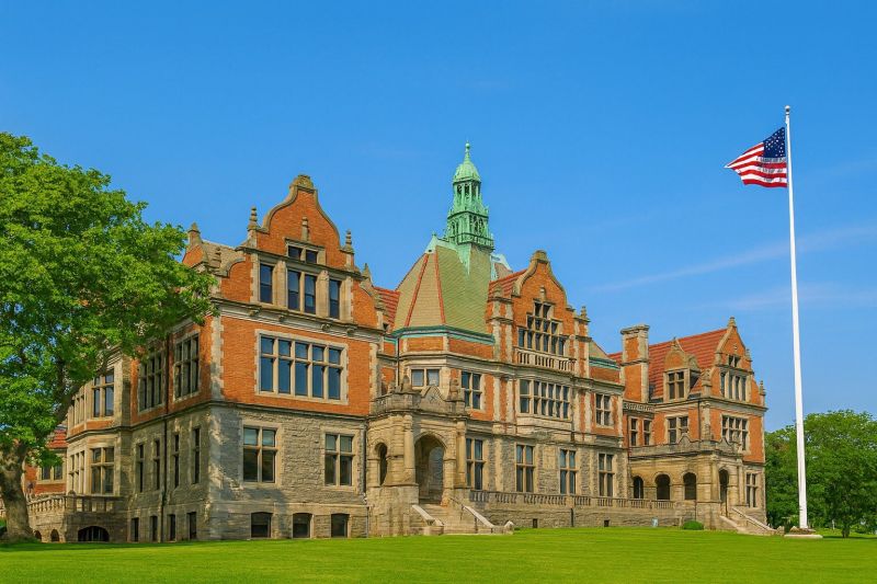 Local Mesh Pool Fence Construction in Fairhaven, MA