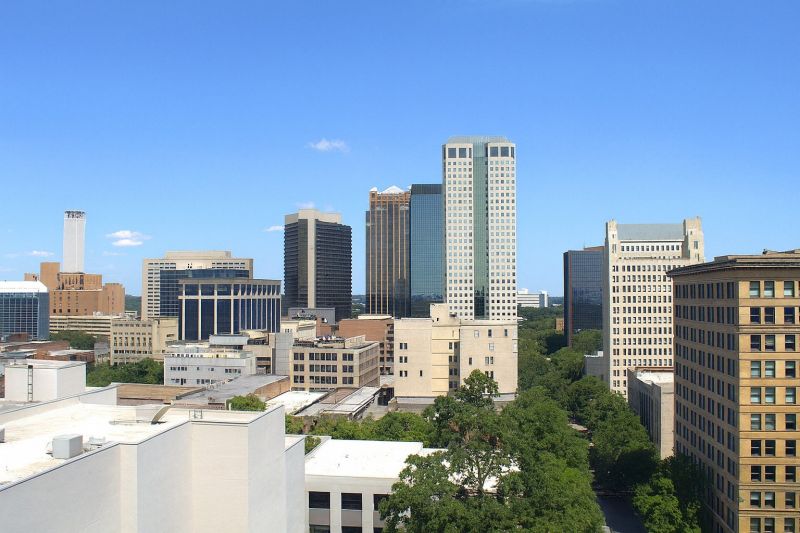 Local Mesh Pool Fence Construction in Pelham, AL