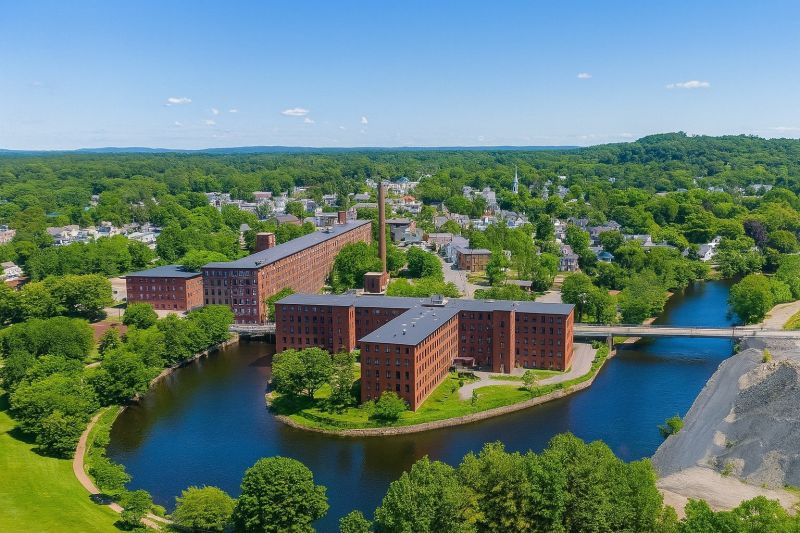 Local Mesh Pool Fence Construction in Dover, NH