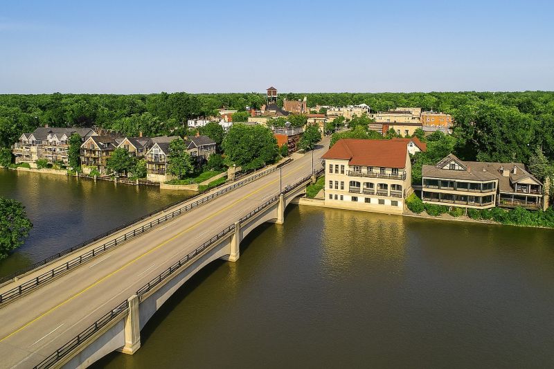 Local Ornamental Fence Service in Geneva, IL