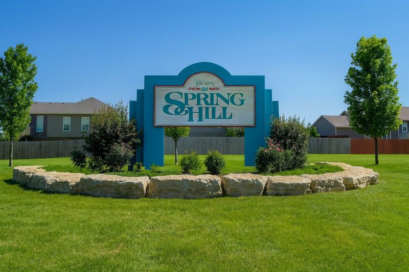 Local Vinyl Fence Replacement in Spring Hill, KS