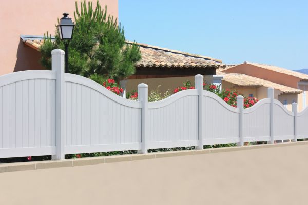 PVC Fence Repair Service